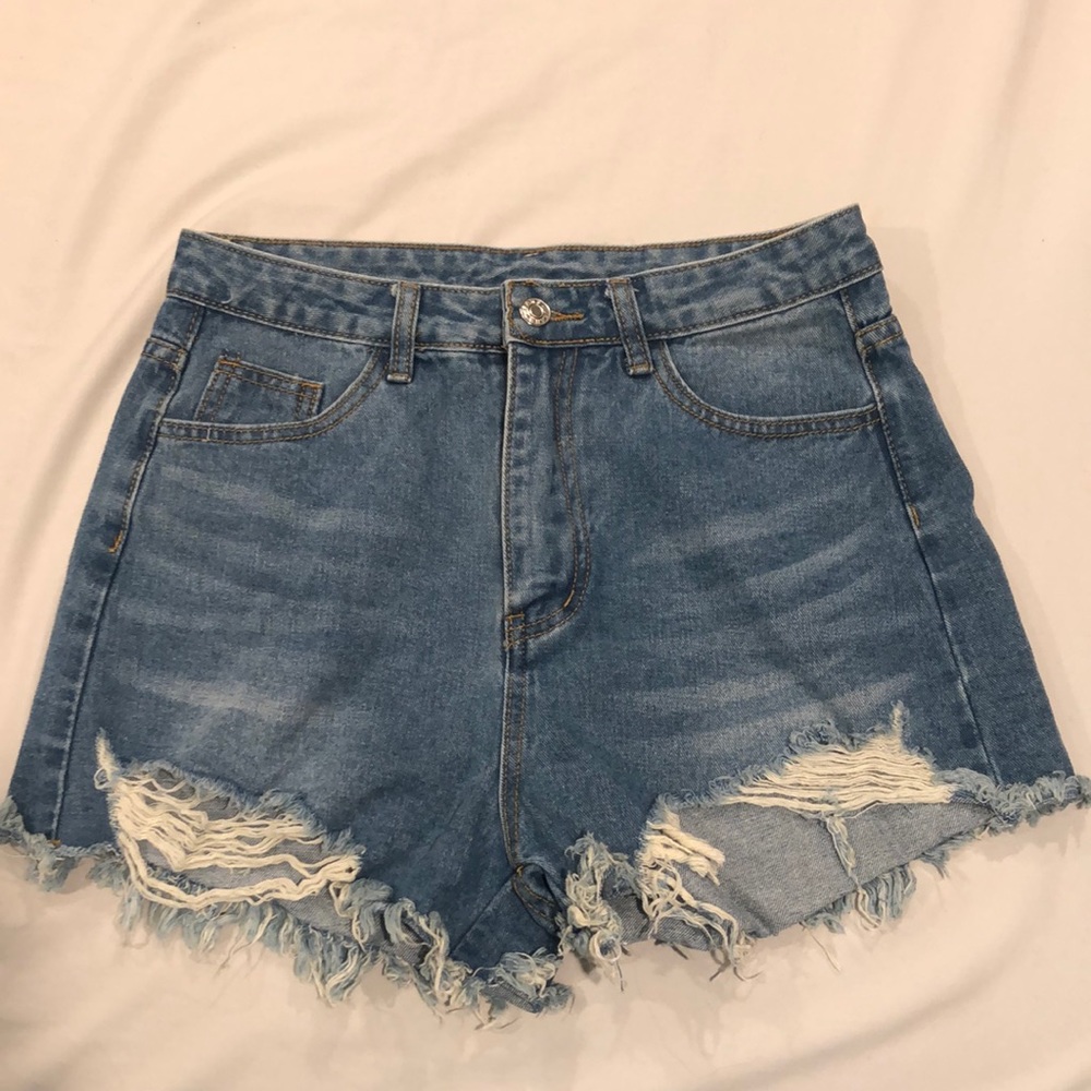 High-Rise Ripped Denim Shorts - Picture 4 of 5